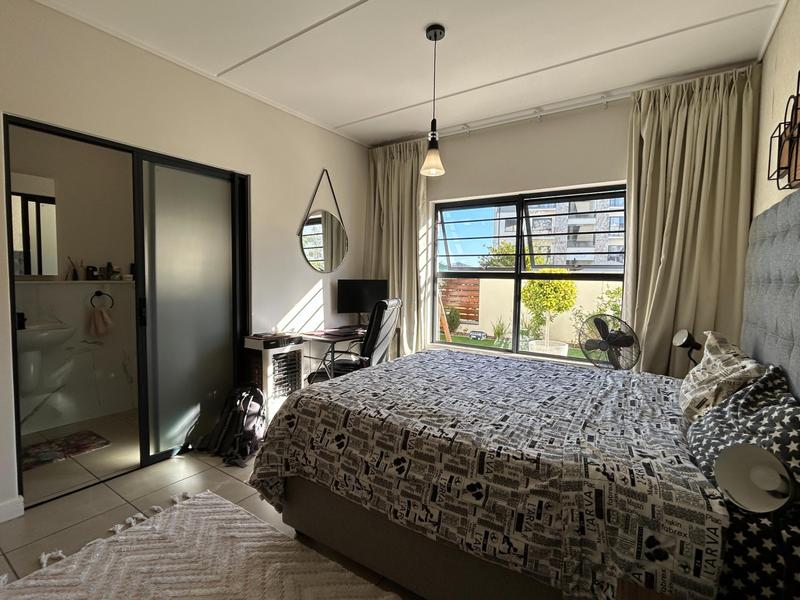 To Let 3 Bedroom Property for Rent in Sandown Western Cape